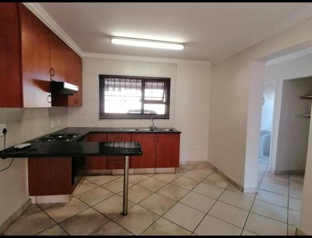 2 BEDROOM PROPERTY TO RENT IN SONNEVELD